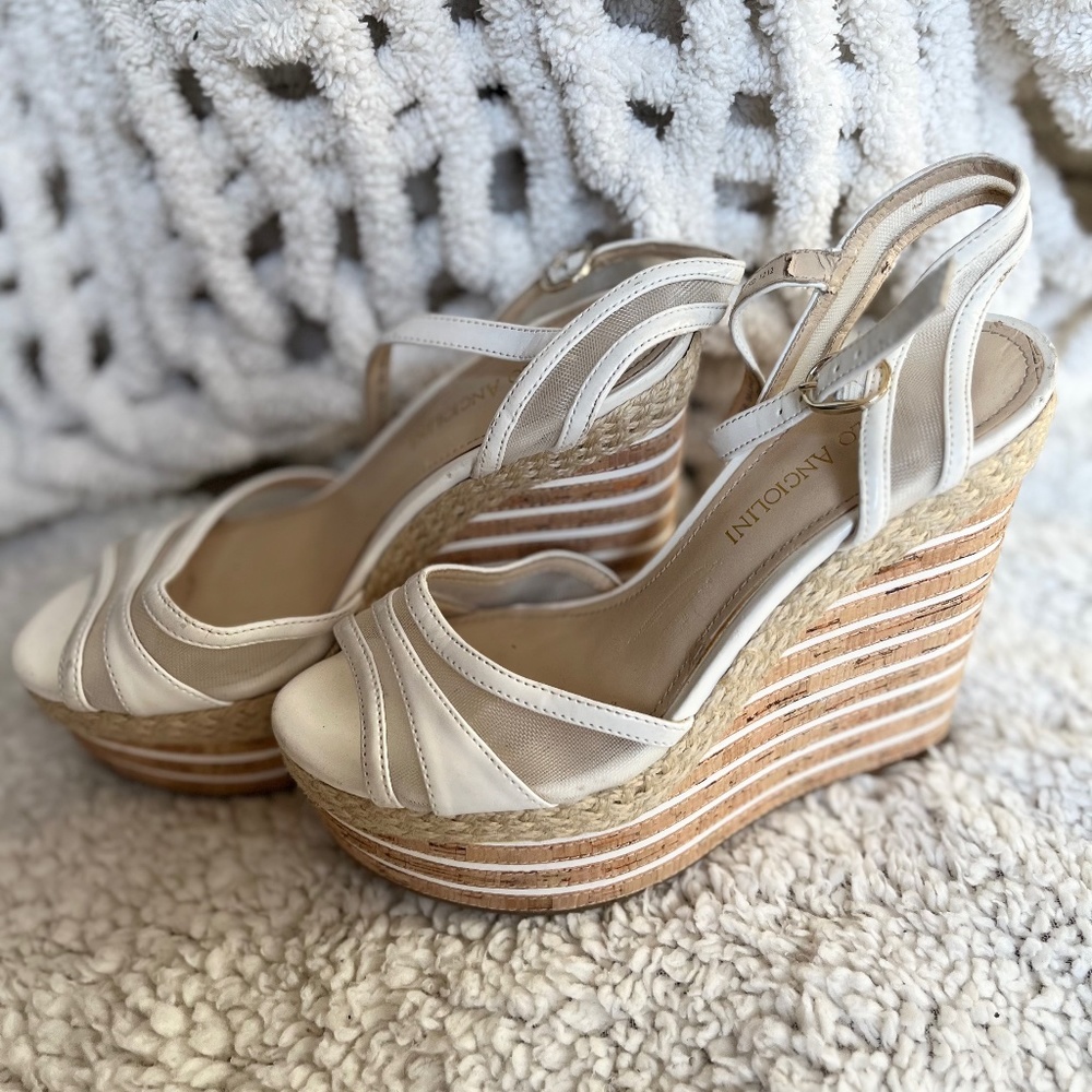 ENZO ANGIOLINI Women’s White and tan heels Size 5 1/2